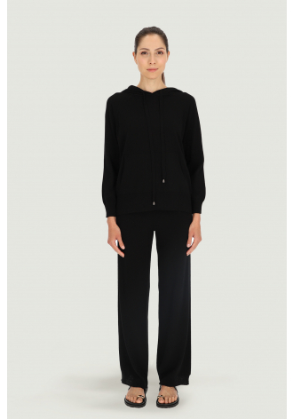 Lightweight black sweatshirt