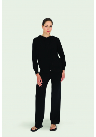 Czarna lekka bluza