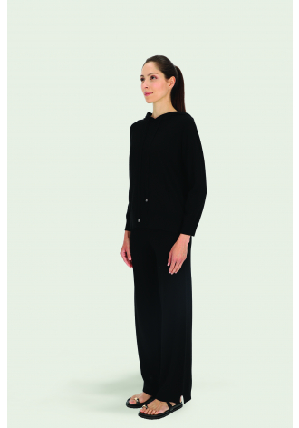 Czarna lekka bluza