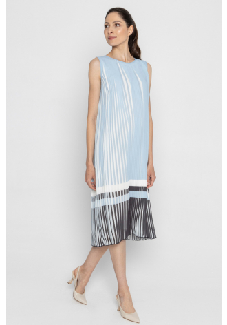 Pleated blue sleeveless dress 