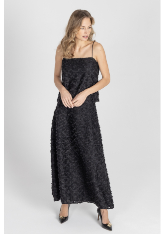 Czarny top na cienkich ramiączkach