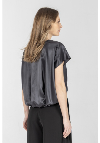 Elegancka bluzka z jedwabiu w kolorze czarnym