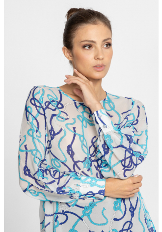 Blouse with an elegant printed design 