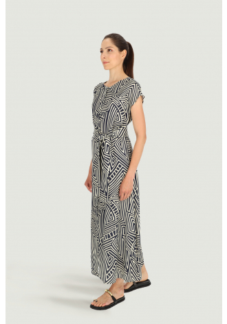 Kleid mit Knopfleiste in schwarz-weißem Print