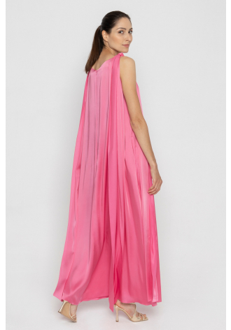 Elegant pink maxi dress with satin shine 