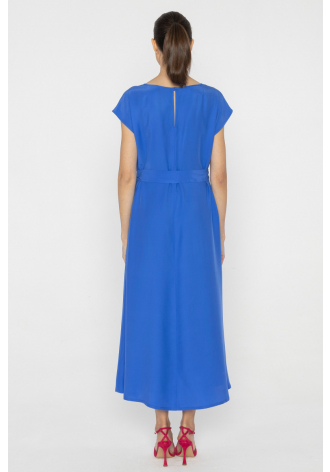 Kobaltowa sukienka z krótkim rękawem 
