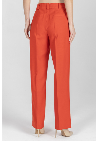 Czerwone eleganckie spodnie z prostą nogawką