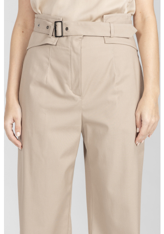 Beżowe spodnie z nowoczesnym zapięciem