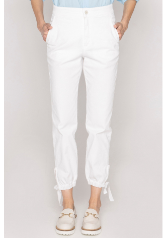 Białe spodnie typu jogger