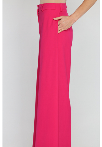  Elegant magenta trousers with wide legs