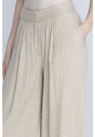 Szerokie spodnie w odcieniu beżowym
