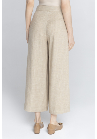 Szerokie spodnie w odcieniu beżowym