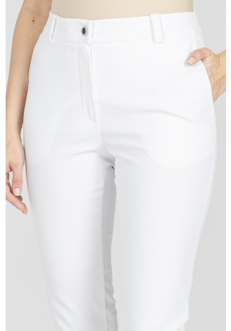Białe spodnie z wąską nogawką