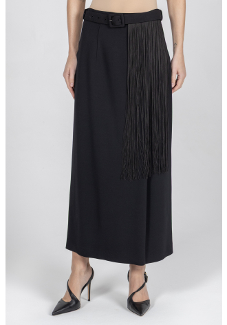 Elegancka spódnica w kolorze czarnym z frędzlami
