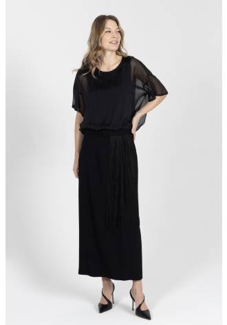 Elegancka spódnica w kolorze czarnym z frędzlami