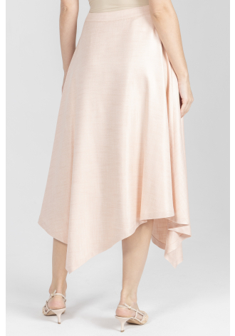 Asymetryczna spódnica w kolorze pudrowego różu