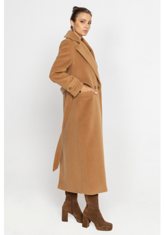 Elegant long camel coat 