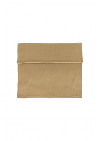 Goldfarbener eleganter Schal