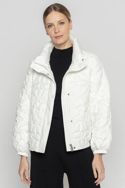 Biała pikowana kurtka