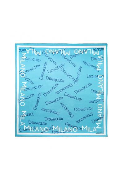 Jedwabna niebieska chusta z napisem Deni Cler Milano