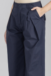 Luźne granatowe spodnie