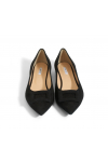  Classic black flat shoes 