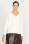 Loose ecru cashmere V-neck jumper