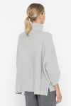 Nowoczesny oversizowy sweter z półgolfem