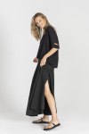 Loose black T-shirt