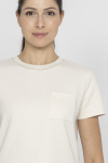 Beżowy t-shirt ze delikatnym zdobieniem 