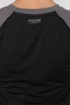 Functional T-shirt with contrasting sleeves and drawstring