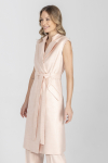 Sukienka w kolorze pudrowego różu