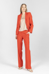 Czerwone eleganckie spodnie z prostą nogawką