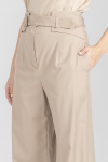 Beżowe spodnie z nowoczesnym zapięciem