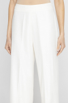  Elegant white trousers