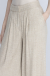 Szerokie spodnie w odcieniu beżowym
