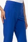 Klasyczne spodnie w kolorze kobaltowym