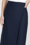 Kopertowa spódnica do biura w kolorze granatowym