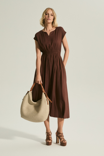 Brown cotton dress with short sleeves