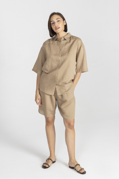 Krótkie beżowe spodnie