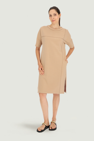 Beige knitted short-sleeved dress