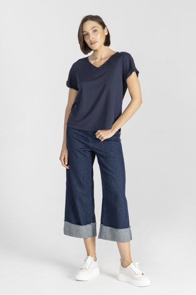 Navy blue wide-leg jeans