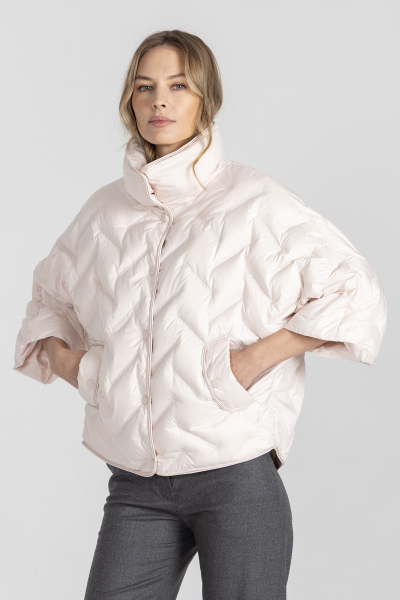 Puchowa kurtka z odcieniu pudrowego różu
