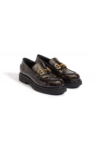 Moccasins in black-brown leopard print