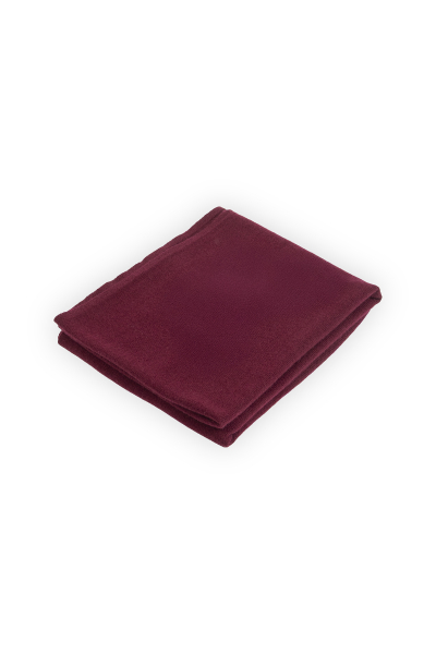 Szalik w kolorze burgundowym