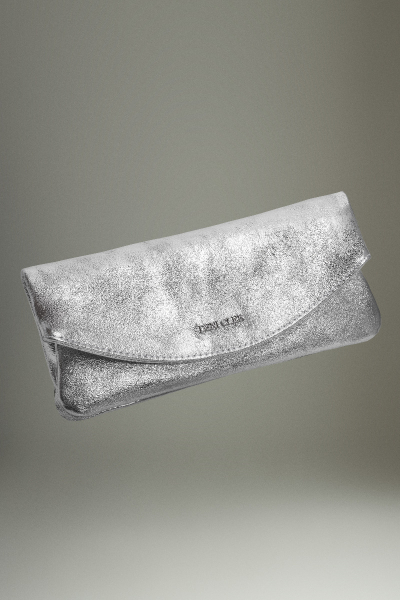 Elegant silver clutch bag 