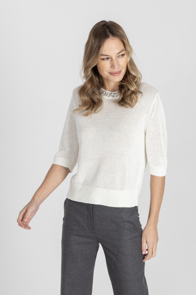 Lekki sweter z krótkim rękawem w kolorze białym