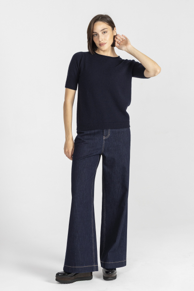 Navy blue short-sleeved sweater made of wool and cashmere