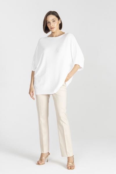 White long sweater with 3/4 sleeves