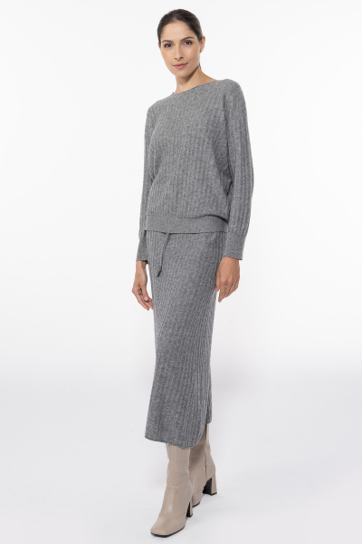 Grey knitted maxi skirt